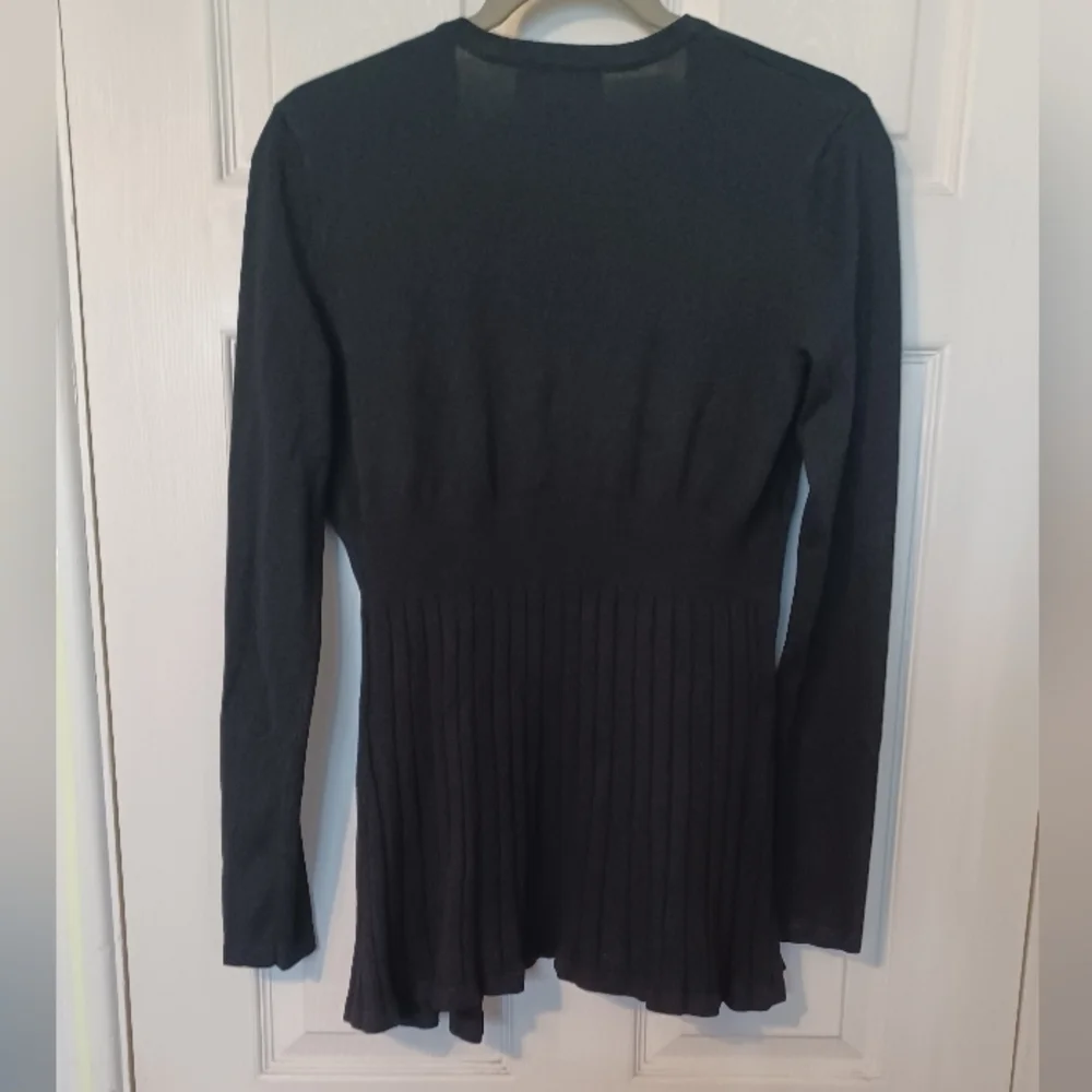 💰Carolyn Taylor Peplum Cardigan - Picture 6 of 7